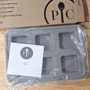 Pampered Chef Small Oven Brownie Pan